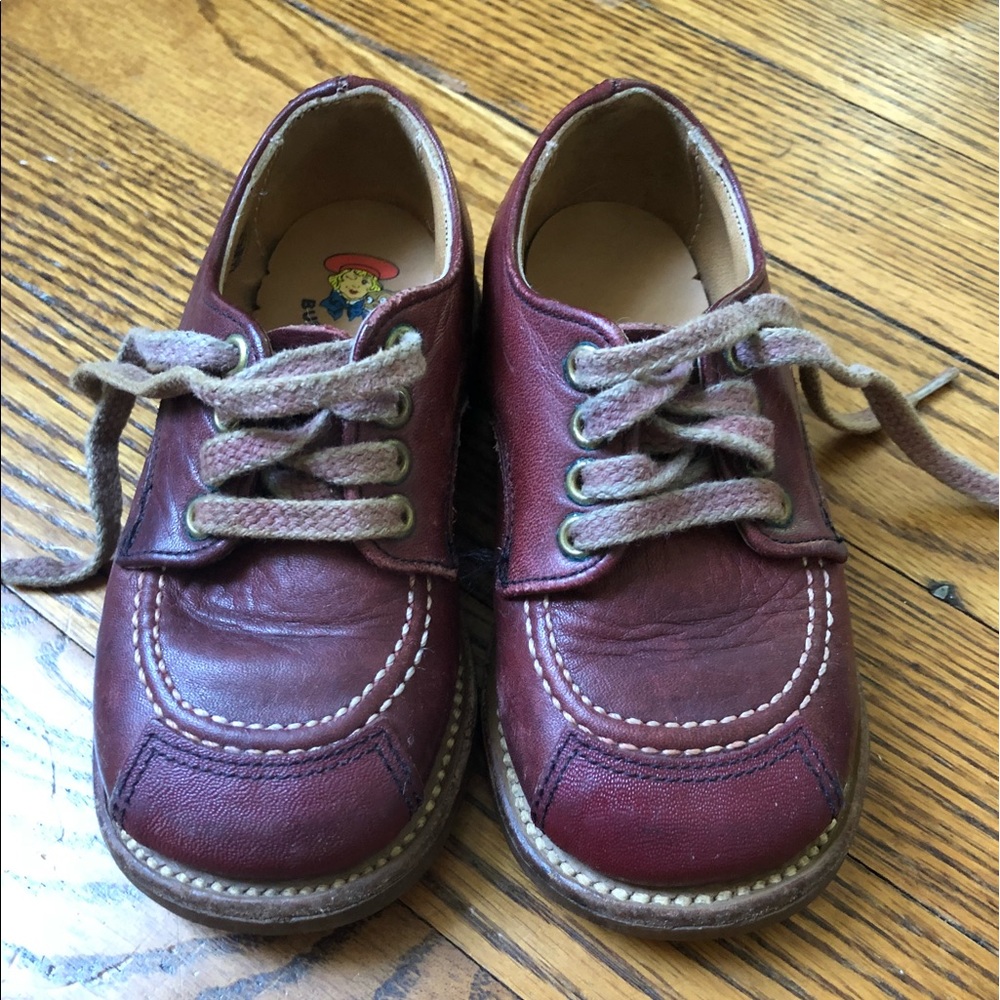 Vintage Buster Brown Shoes Size 5.5